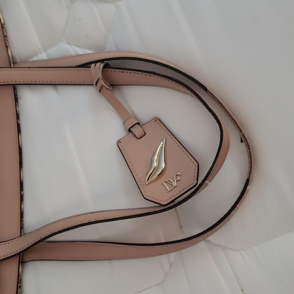Purse - Picture 4 of 8
